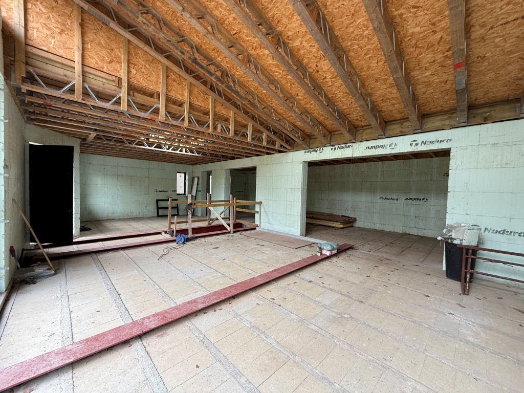 Lot: 52 - DETACHED HOUSE FOR COMPLETION - Internal image 3